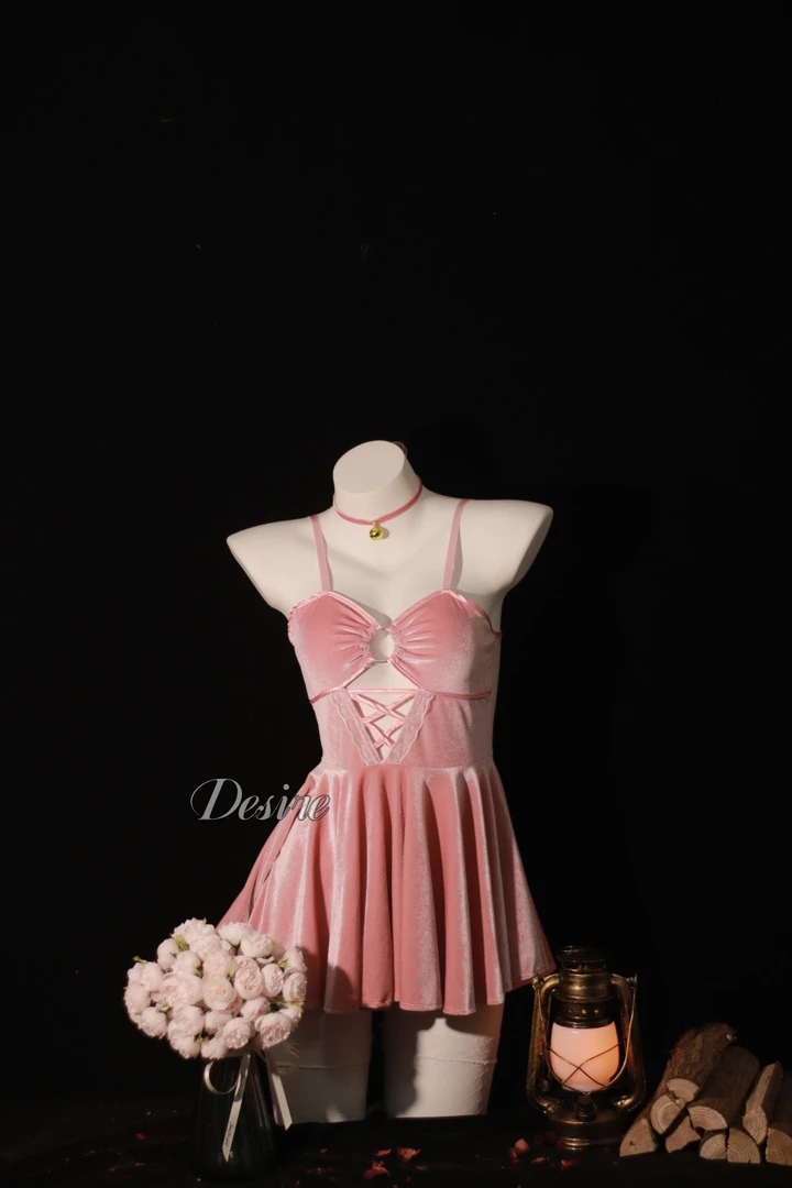 【Desire】性感可爱吊带露背小胸显大气质法式睡衣套装