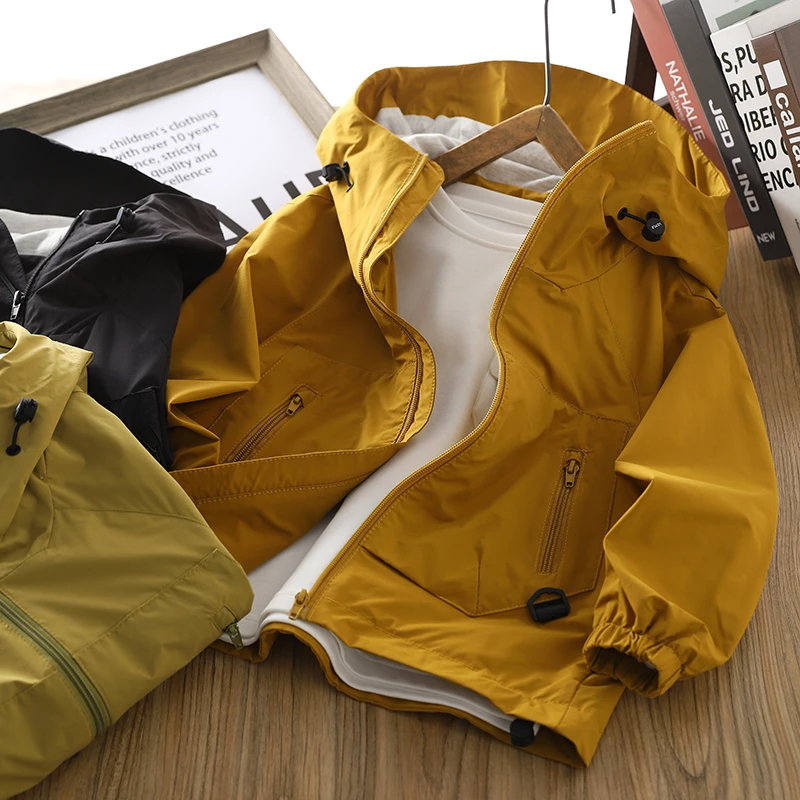 男童外套连帽儿童冲锋衣秋装2024春秋新款夹克中大童户外防风上衣