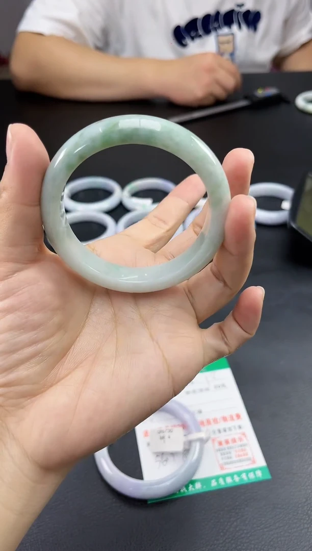 【闪购商品】翡翠手镯未镶嵌翡翠1