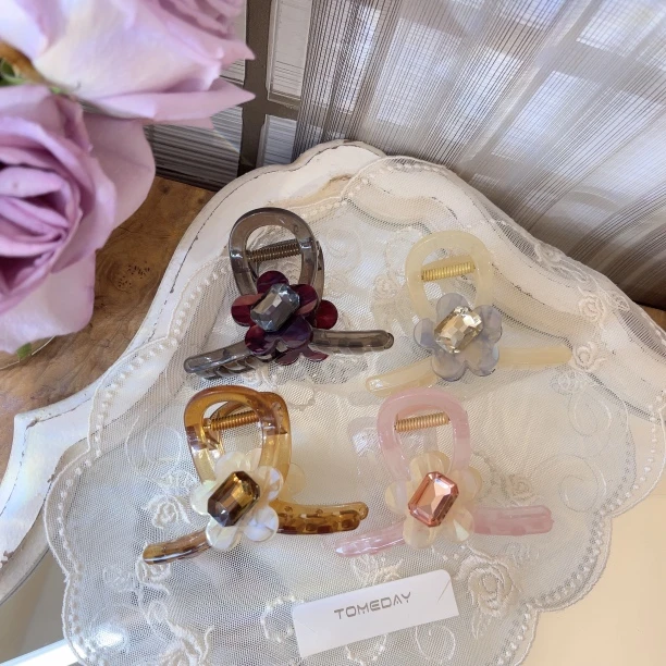 Q183时尚气质质感百搭春夏花朵钻钻抓夹