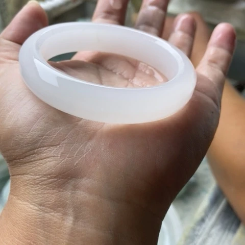 石英质玉手镯未镶嵌英*加工d z