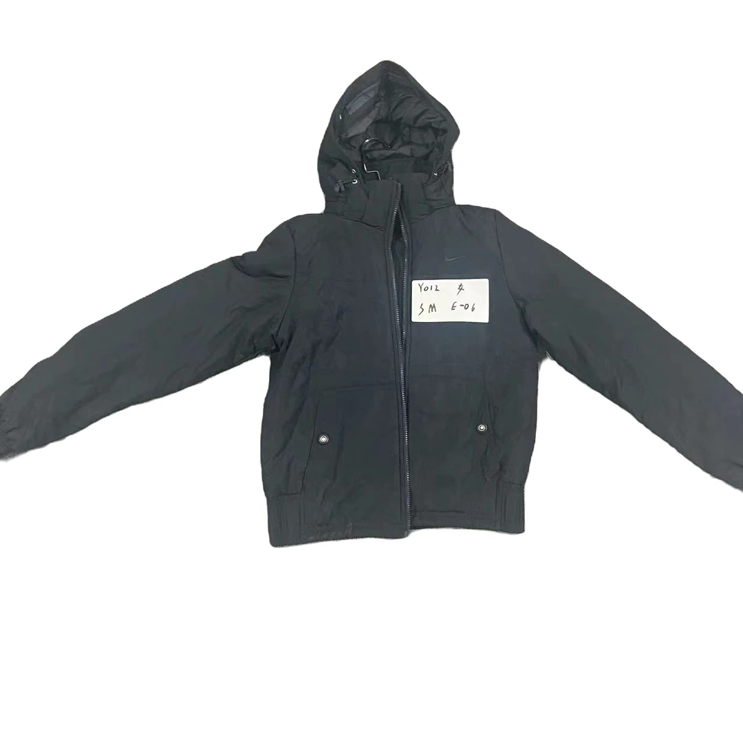 NIKE/耐克女士运动短款休闲防风保暖带帽户外羽绒服 4924243-010