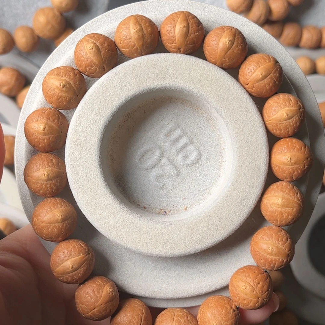 【闪购商品】白玉菩提吊坠行****驴14