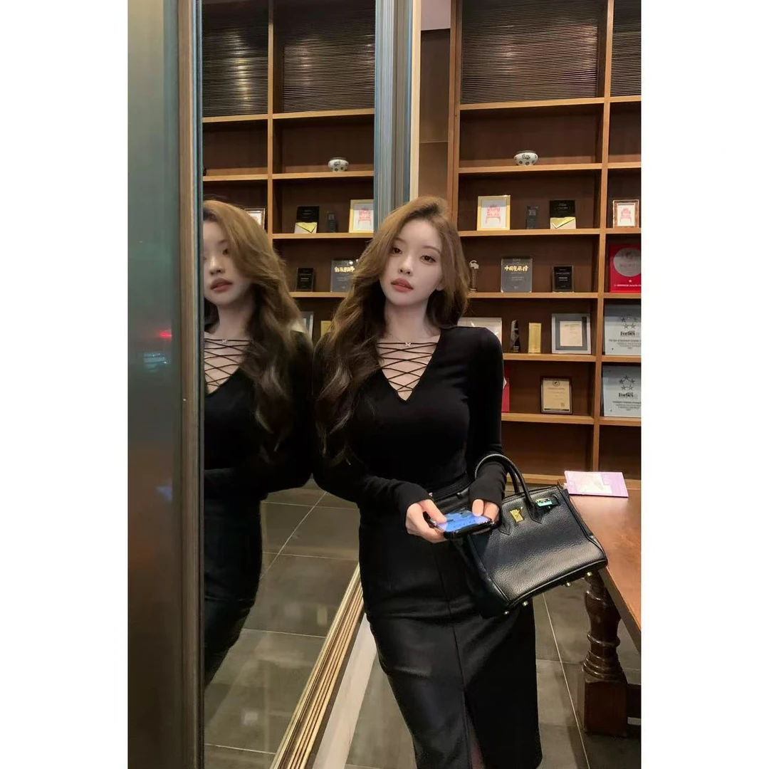 SZA【极简之境】秋冬新款洋气设计感小众V领修身内搭上衣A-1292