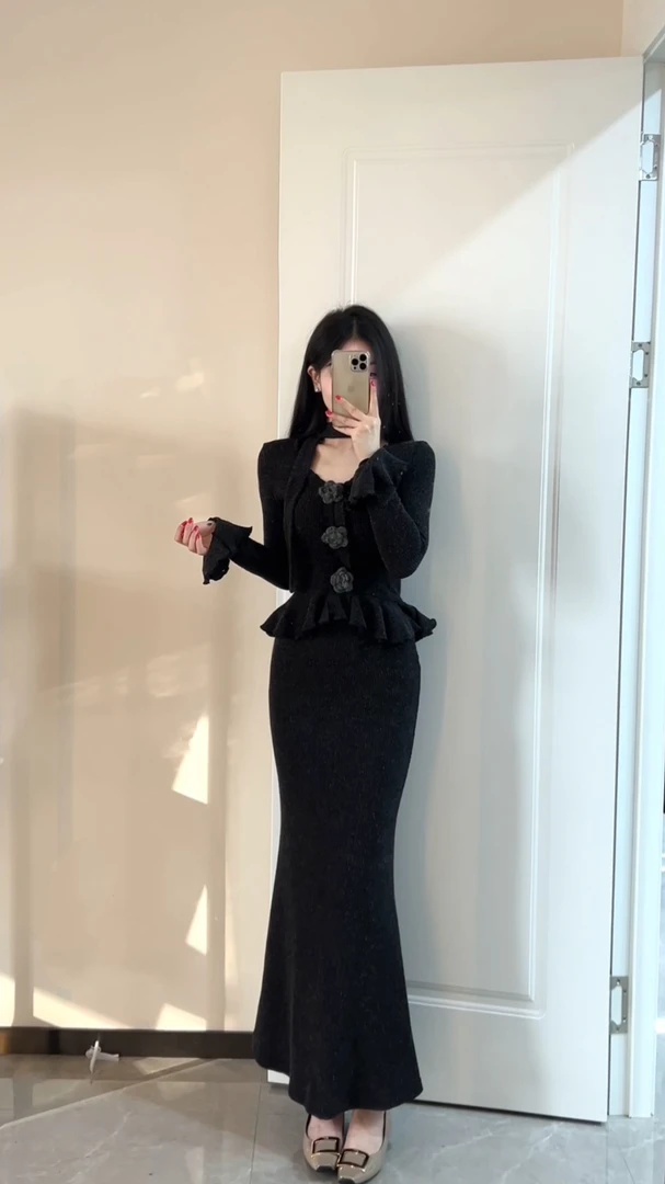 【馥郁玫瑰】时尚高级感优雅温柔针织显瘦套装XY-048