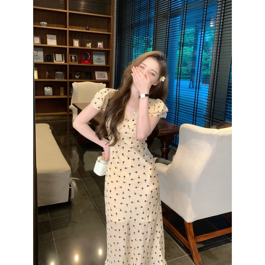 SZA夏季新款女别致轻熟风气质V领碎花显瘦收腰高级感连衣裙A-283