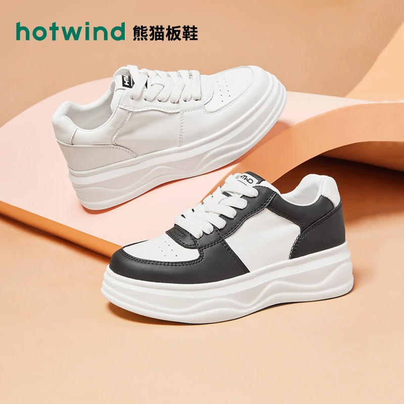 2024年春季新款女士时尚休闲鞋H13W4108