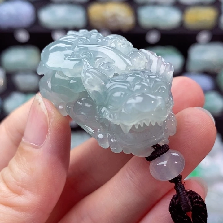 翡翠颈饰未镶嵌天然