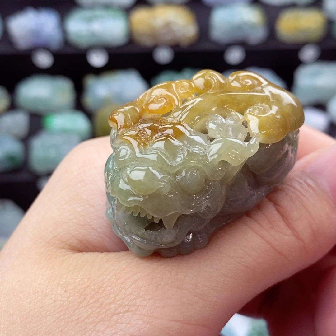 翡翠颈饰未镶嵌天然