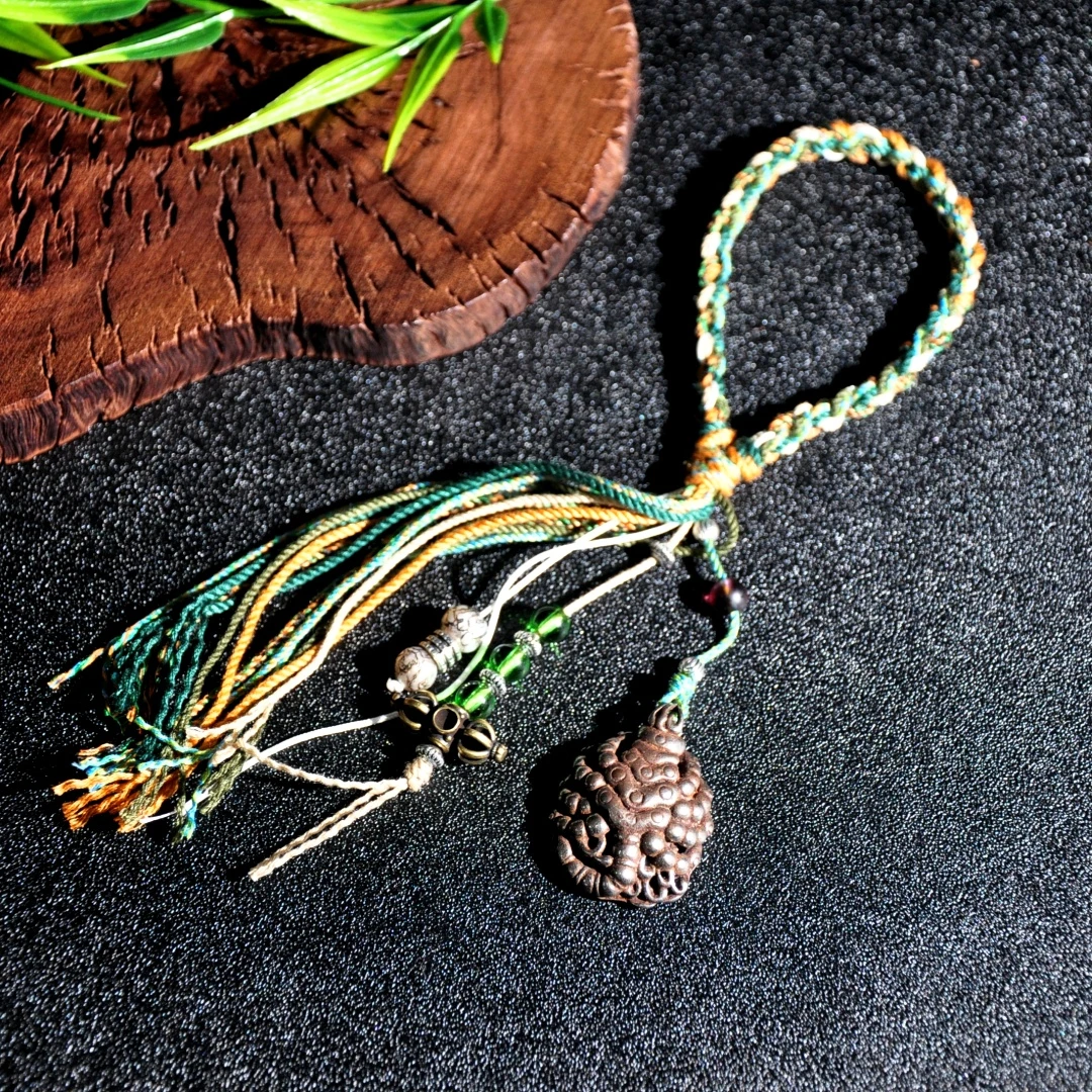 非金属布艺吊坠 【千万福】莲师.铁蝎民族风编织挂件-A0390067