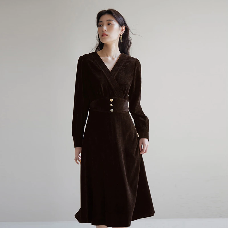 独束微胖MM大码女装显瘦气质百搭时尚冬季V领收腰连衣裙23DS84523