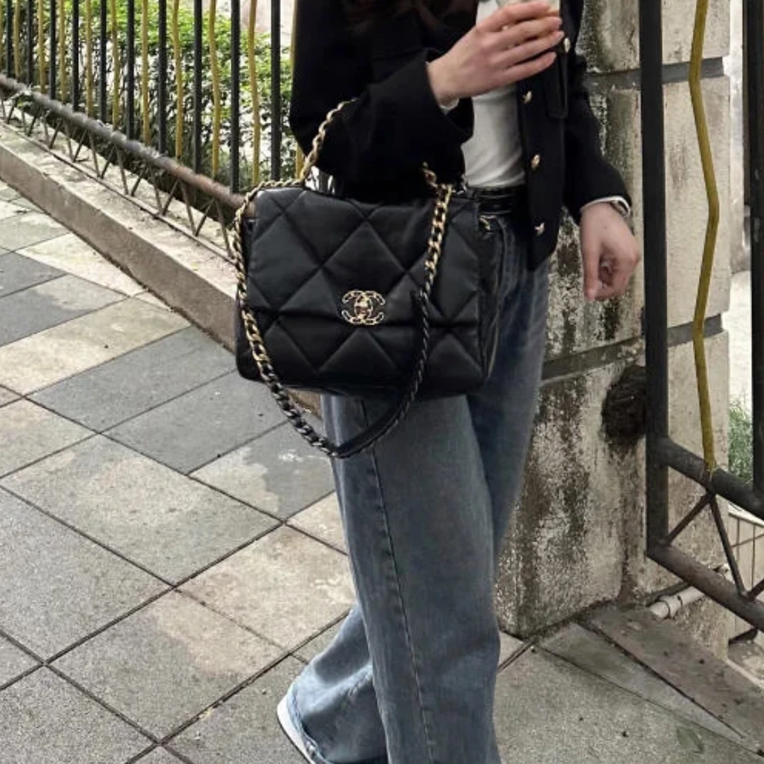 95新 Chanel/香奈儿 0244|香奈儿19bag中号芯片斜挎包|香奈儿