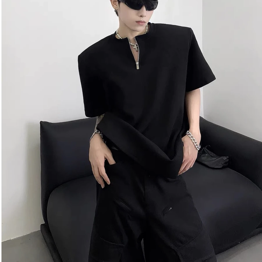 拉链垫肩纯色短袖男