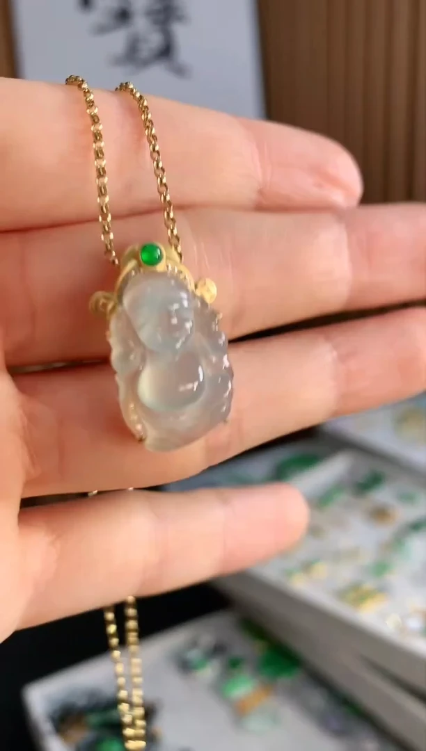 【闪购商品】翡翠吊坠(不含链)18K金镶嵌吊坠