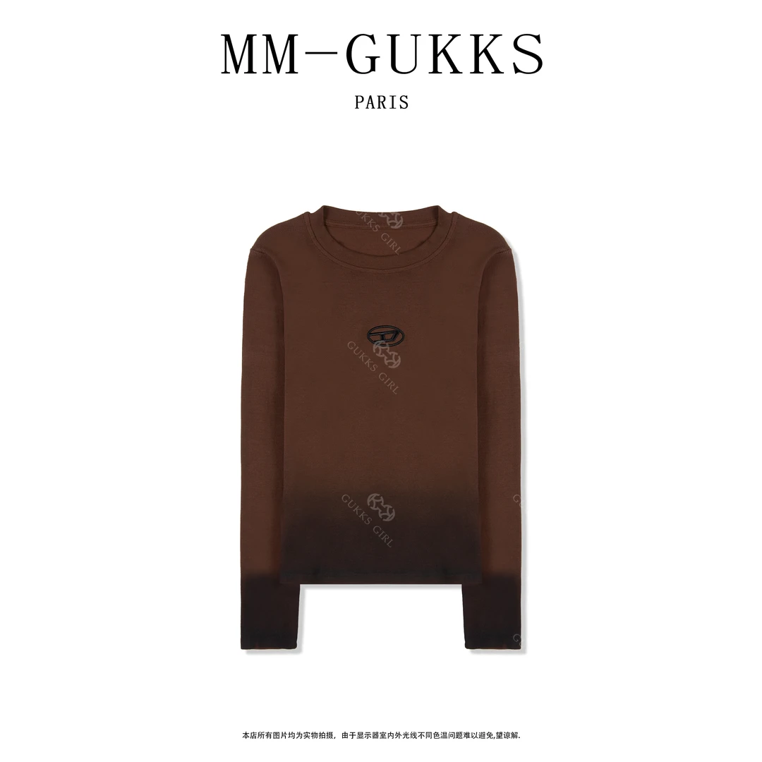 明明GUKKS「晕染小D」秋冬新款百搭刺绣晕染显瘦气质休闲长袖