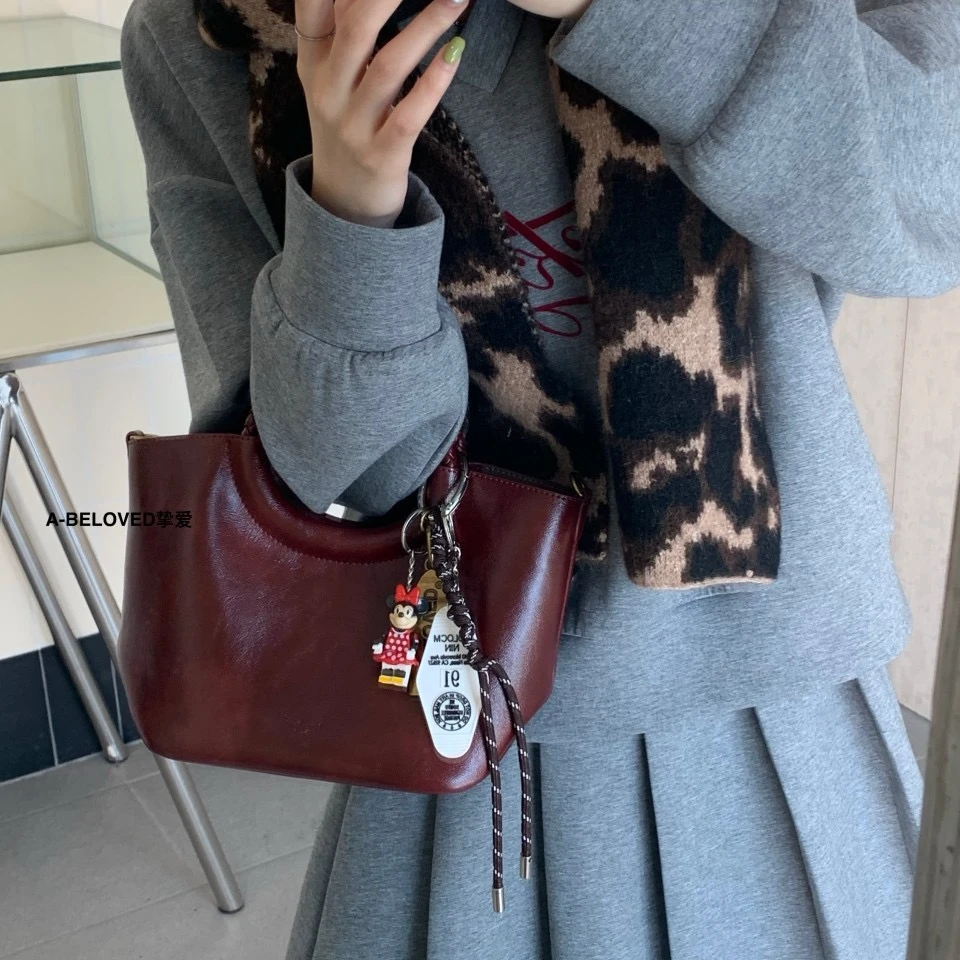 2024秋冬新款雅丹风腋下潮流复古单肩斜挎包休闲韩版女包  8120