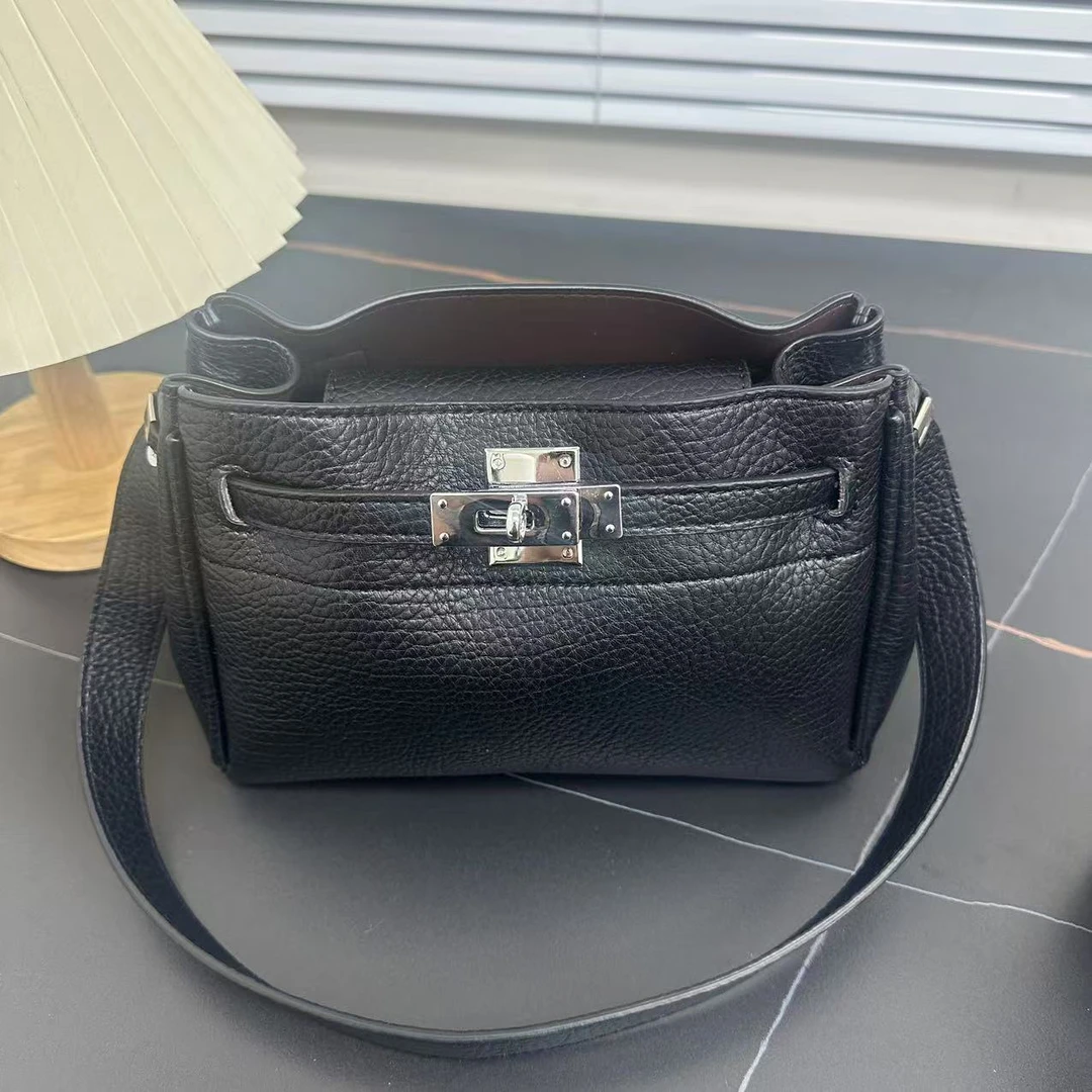 2024秋冬新款雅丹风腋下潮流复古单肩斜挎包休闲韩版女包 5257