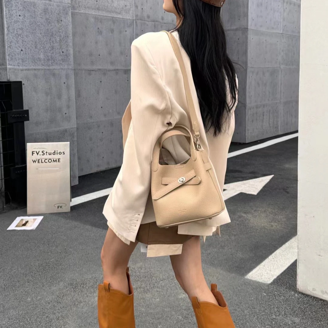 2024新款时尚女包腋下女包潮流女包复古休闲韩版女包     9137