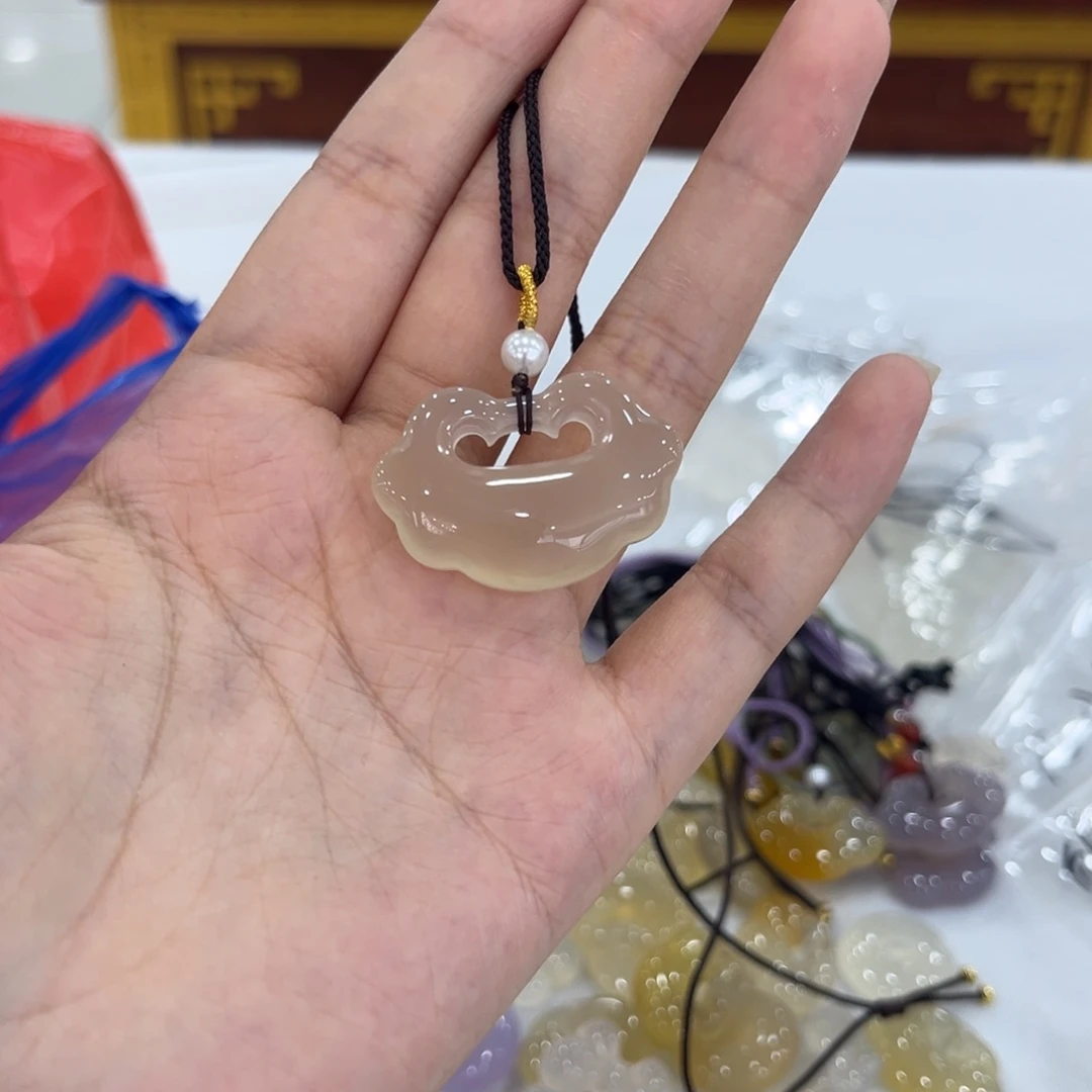 玛瑙/玉髓颈饰未镶嵌