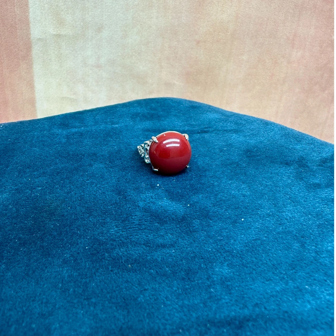 非金属树脂戒指 【沐言严选】牛血红16m镶嵌戒指A301