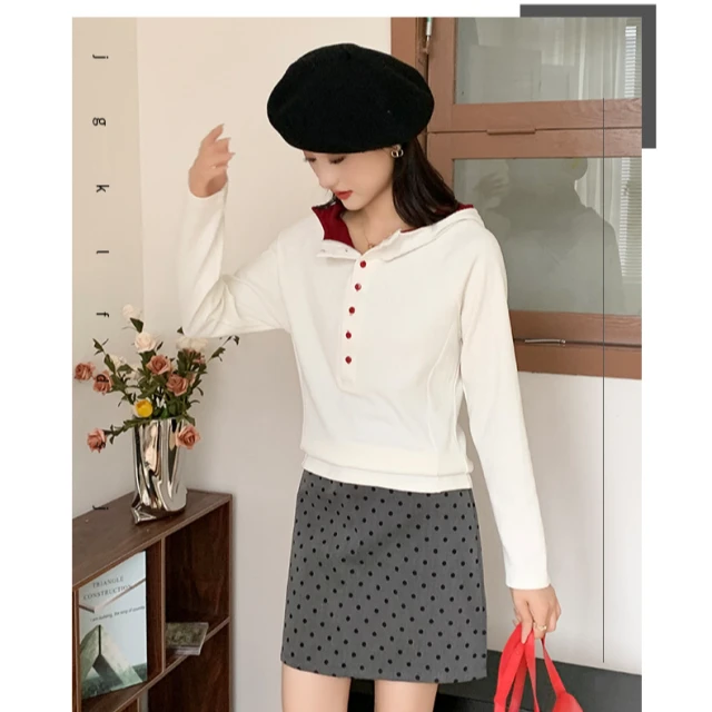 袖口爱心刺绣半开扣连帽打底针织衫4687