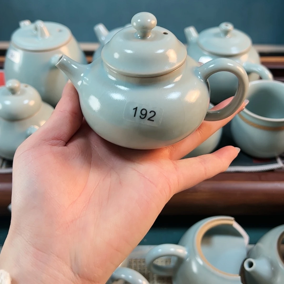 【闪购商品】瓷茶**选手工壶