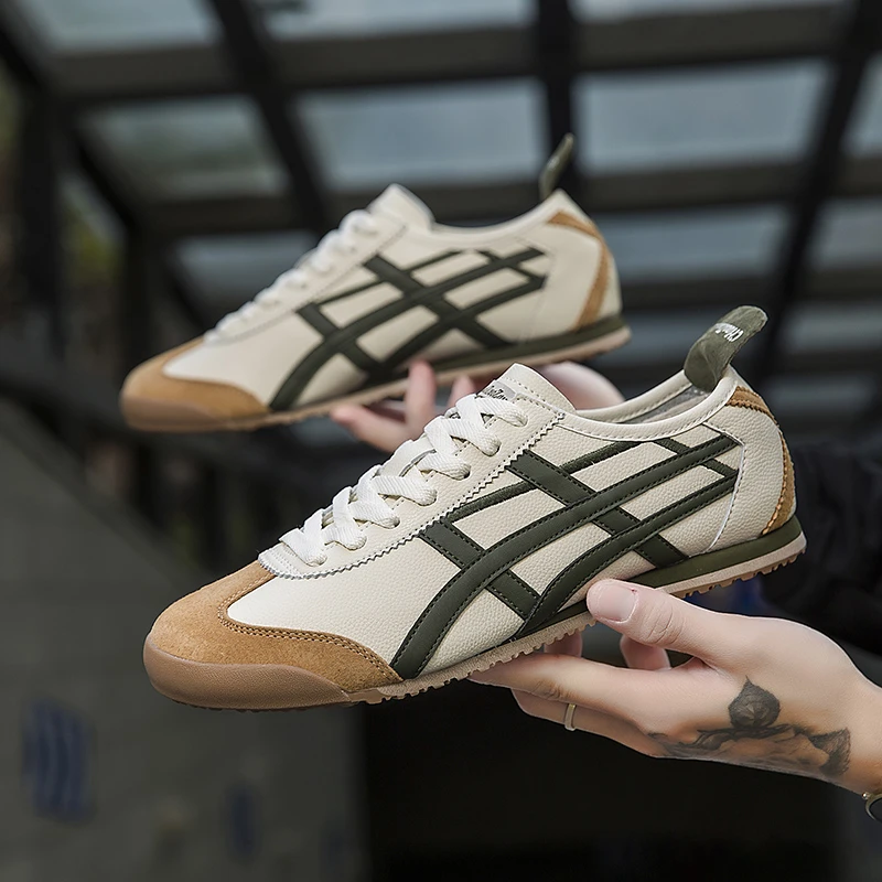 【爆款推荐】Chaozuozou 情侣款2025新款阿甘运动休闲时尚皮面板鞋