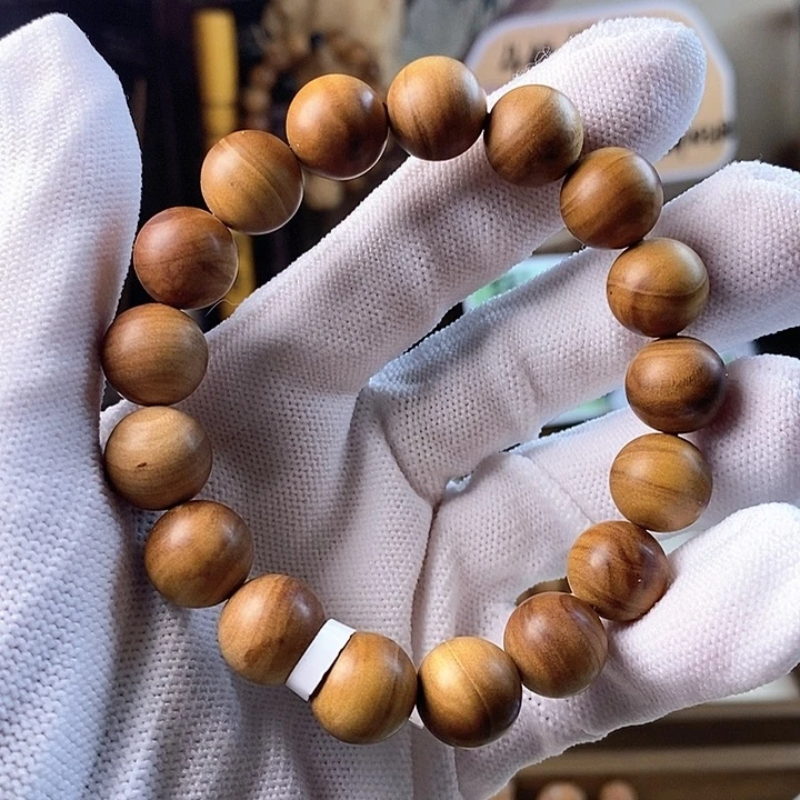 檀香木其他印度迈索尔老山檀瑕疵1.2