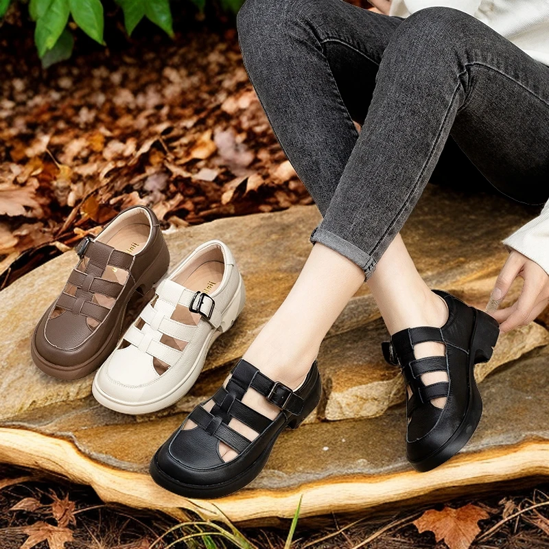 金梁钰软底新款猪笼鞋休闲包头凉鞋女真皮镂空一字扣夏白色洞洞鞋