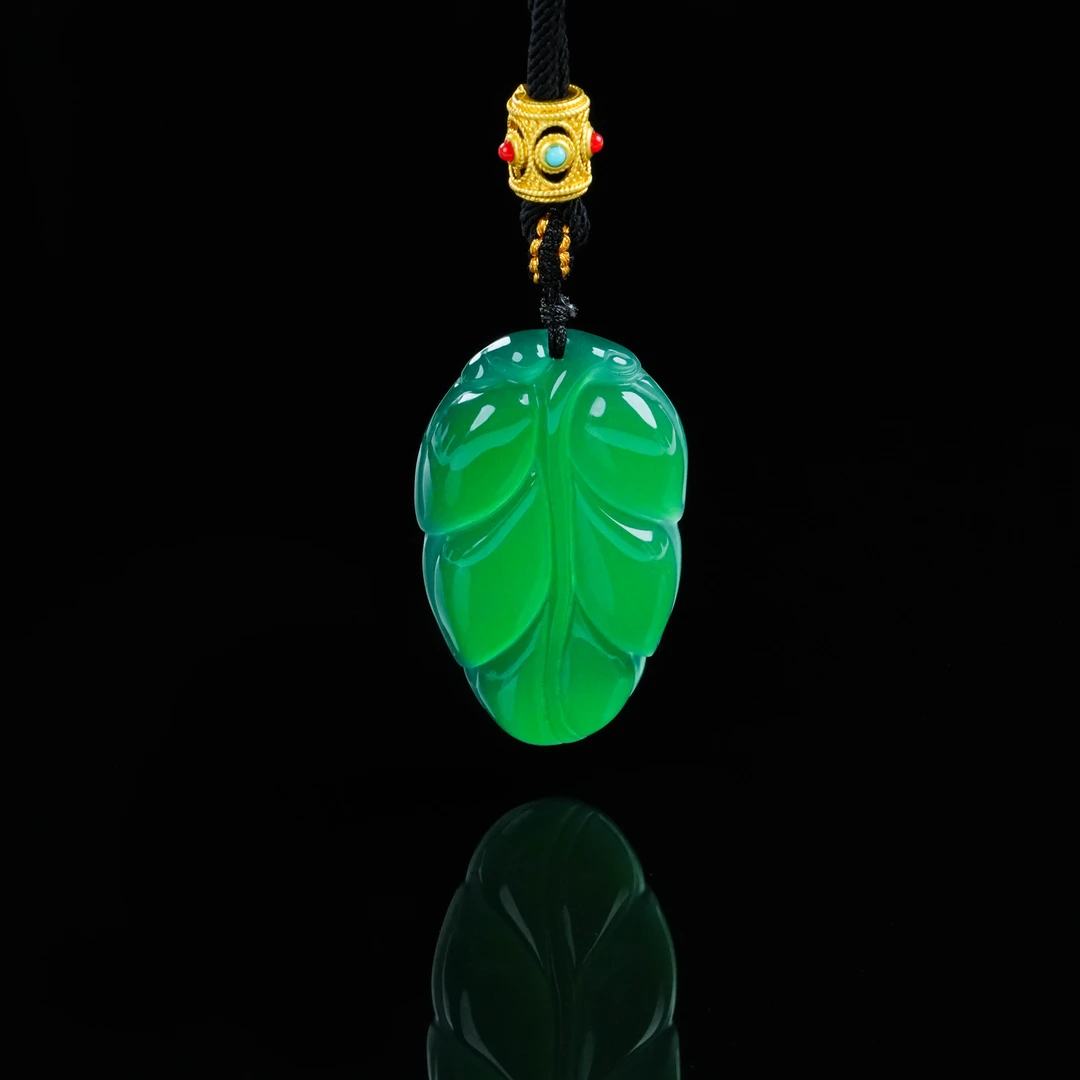 Y-651 绿玛瑙一叶暴富吊坠