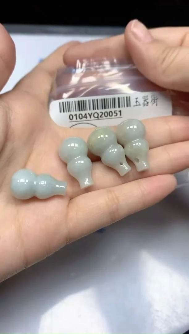 【闪购商品】翡翠颈饰未镶嵌1多样性