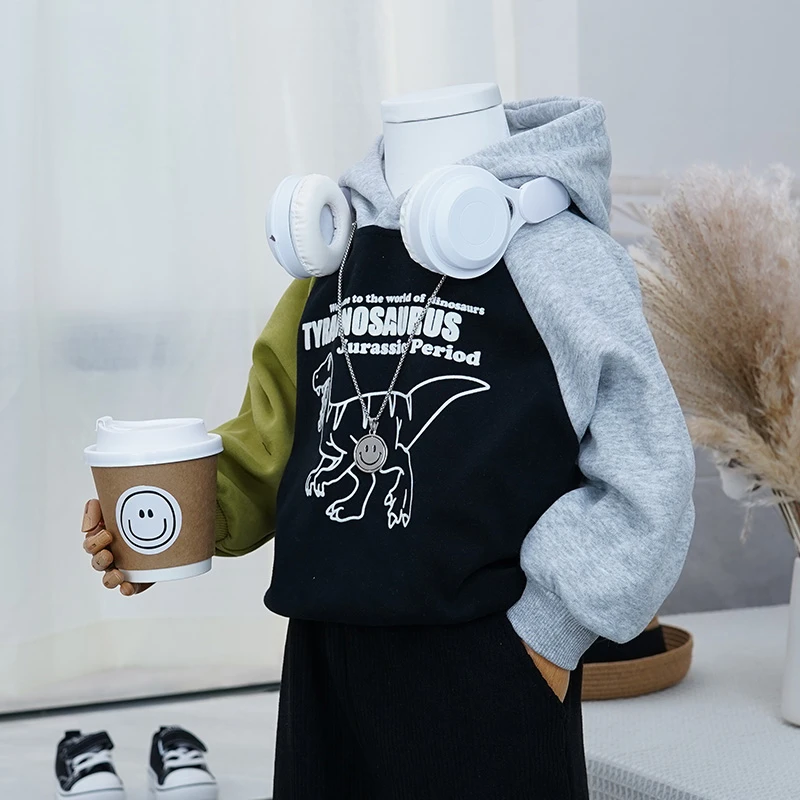 男童连帽卫衣春秋款2024韩版小朋友恐龙插肩袖帅气连帽衫韩系秋季