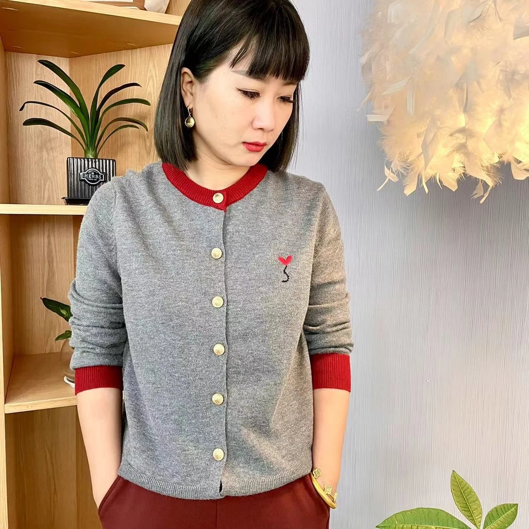 高级感气质外套拼色时髦长袖针织衫女设计感早春开衫可打底上衣