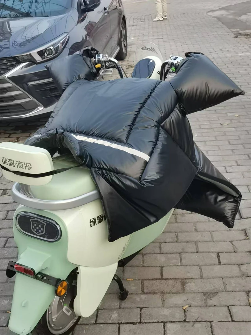 冬季电动车挡风被保暖加绒加厚护脖护肩