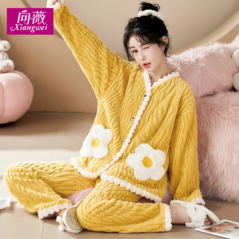 可爱外穿甜美学生套装秋冬季珊瑚绒睡衣女加厚法兰绒家居服