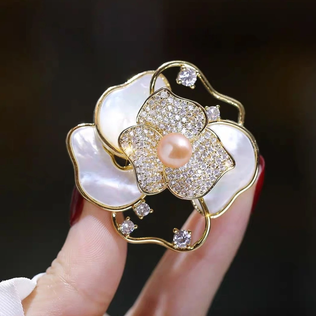 贝壳山茶花玫瑰胸针轻奢小香风时尚大衣西服毛衣衬衫裙子等配饰