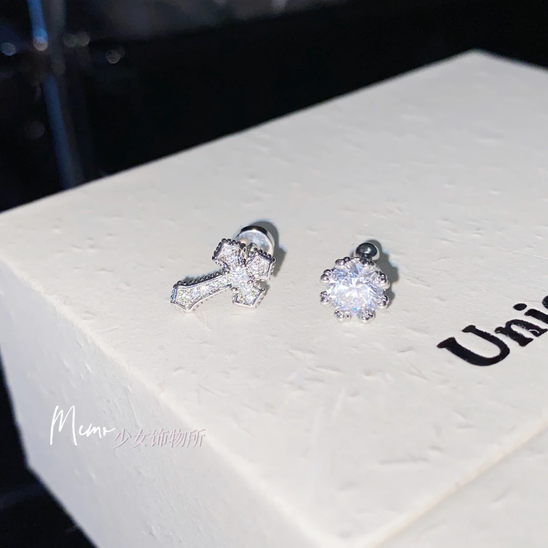 钛钢合成锆石耳饰 E220 皇冠十字 辣妹设计感重工耳骨钉耳蜗