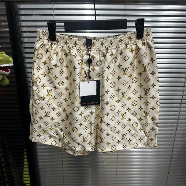 全新未使用 LouisVuitton/路易威登 lv老花真丝短裤/36码