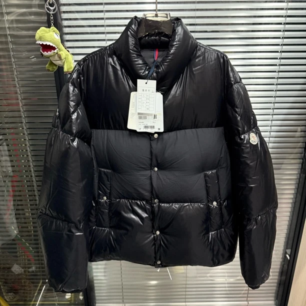 全新未使用 MONCLER 蒙口 拼接徽标面包羽绒服/3码