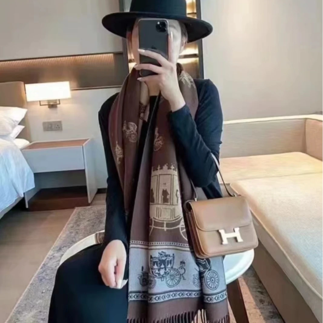 內蒙古厂家直邮羊绒披肩空调房保暖高端大气女士秋冬柔软亲肤围巾