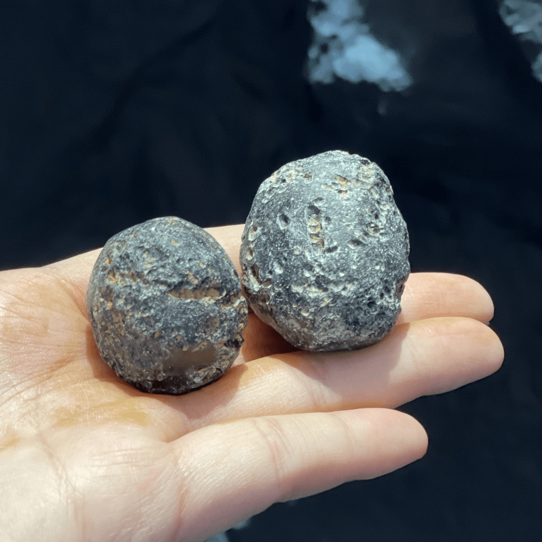 非金属玻璃吊坠 DY517 雷公无打磨原石