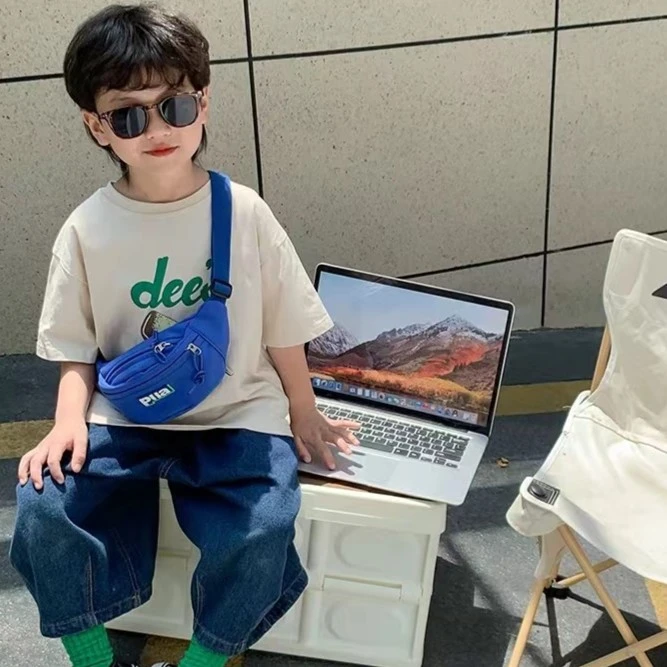 超火儿童迷你小腰包独特时尚外出男童运动斜挎包宝宝小童帆布胸包