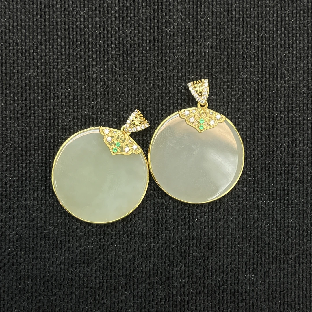 s925和田玉晴水圆牌 24*3mm 多样性发其一 FGX062FJ004