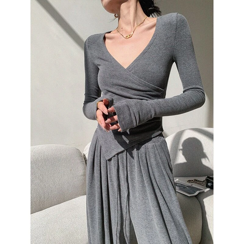 早秋新款叠穿两件套女时尚V领不规则上衣通勤高腰阔腿裤子套装潮