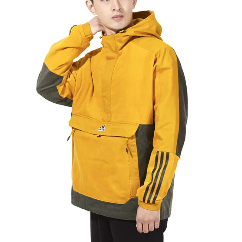 Adidas阿迪达斯男装 冬季新款跑步训练保暖防风连帽外套 HD0366