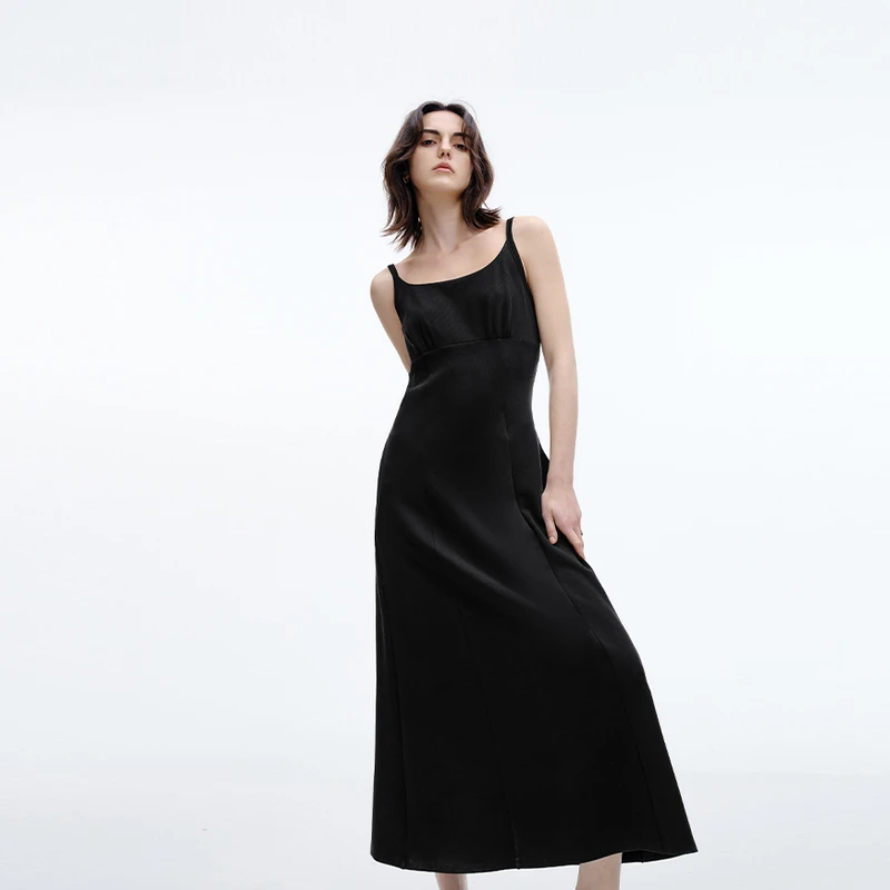 【陈大可】伊芙丽莫代尔针织亲肤舒适吊带裙高级感休闲茶歇裙子