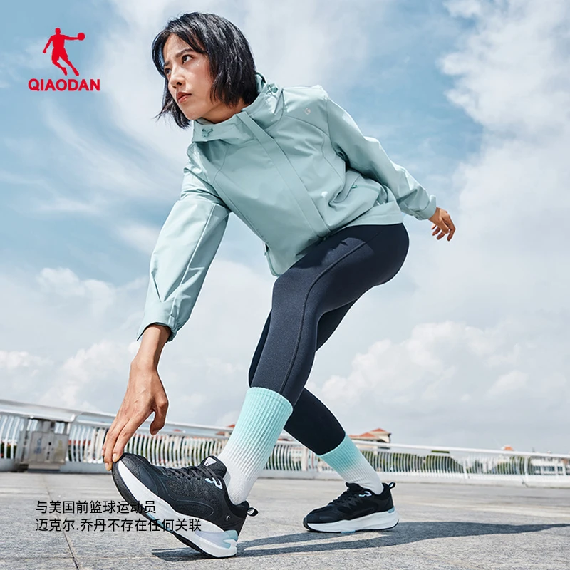 【无境5SE】中国乔丹2025秋季运动巭TURBO-回弹女跑步鞋BM12240210