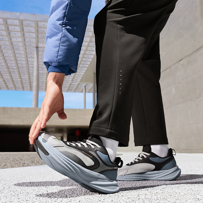 乔丹跑步鞋秋季运动跑步咻轻速科技基础跑男跑步鞋QDB023244235T