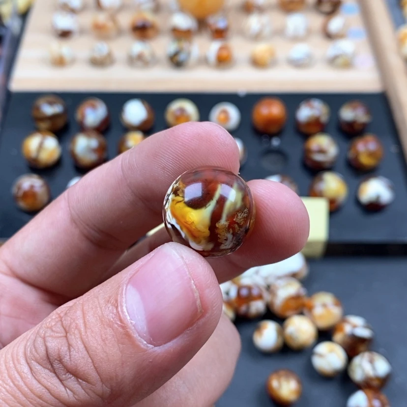 【闪购商品】琥珀裸石未镶嵌重***爷