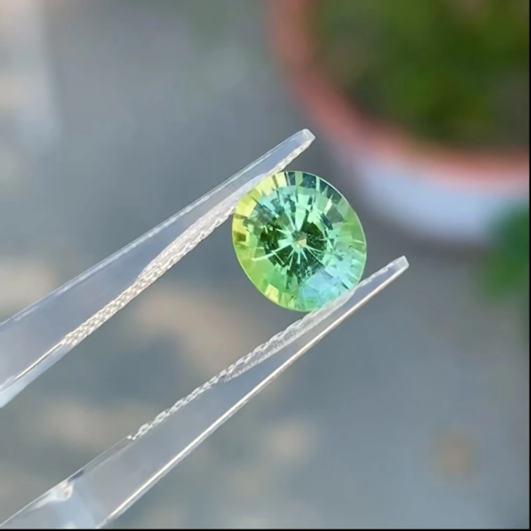 天然碧玺裸石1.64克拉清新唯美薄荷绿色满火彩璀璨切割可定制戒指